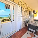 Beachfront 5br Victoria Prázdninový dům *