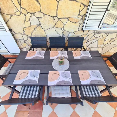 Beachfront 5br Victoria Vakantiehuis *